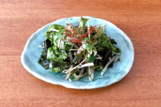 季節の野菜を入れて楽しめる、シャキねば焼き海苔ナムルの写真